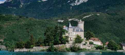 passez-des-vacances-inoubliables-au-bord-du-lac-d-annecy