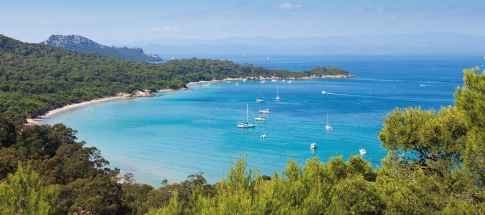 pour-une-escapade-entre-terre-et-mer-optez-pour-une-location-de-derniere-minute